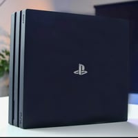 بلي 4 برو نضام13.4 كارتونه +ملحقاته لصليه 2 جوستكات شرط اصليات  ويا حس...