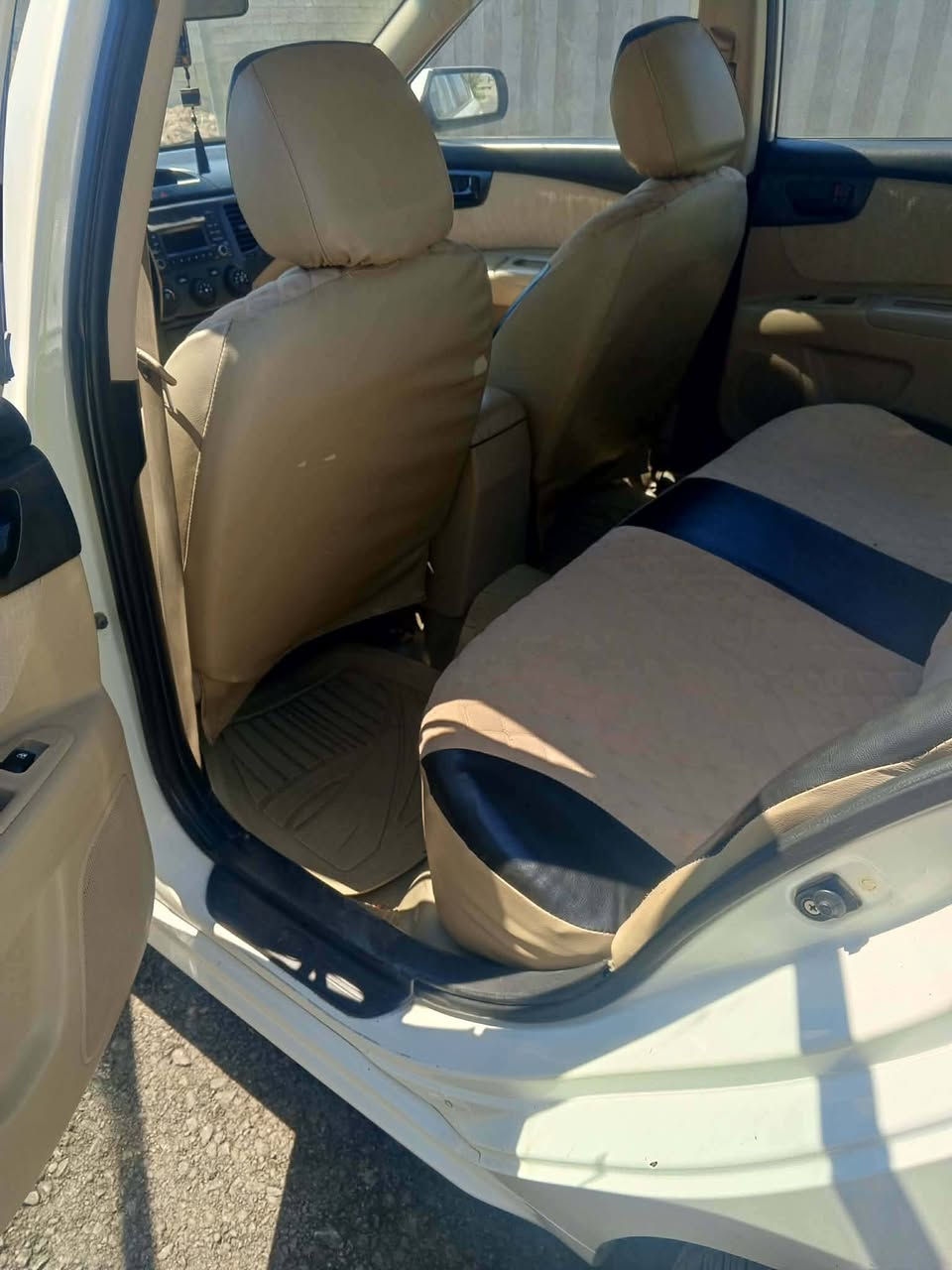 اوبتما خليجي رقم اربيل سنويه 2030 بيها قطعه صبغ جاملغ بدون حادث  والباقي مكفول تخم تاير جديد دوشمه حداديه جديده صدر جديد 
للاستفسار الرقم: ***********
مكلف بل نشر
