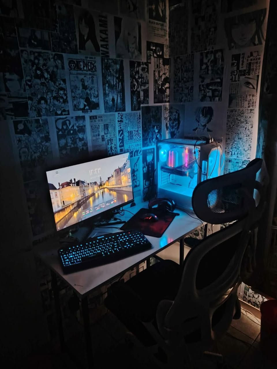 السلام عليكم
Full set-up للبيع

MB ASUS PRIME H610M-K D4
CPU 15 13400F TRY 1.8 20M
RAM TWINMOS 16G DDR4
 3200MHZ CL16RGB
LEXAR M.2 1T

Graphics Card
VGA ZOTAC RTX 5060TI 8G TWIN EDGE
CASE GAMDIAS AURA GC1 ELITE WH ARGB
CPU COOLER ALSEYE M90 WHITE
PSU GAMDIAS AURA GP650

مع الكرسي والشاشة والسماعات والماوس والكيبورد
Attack shark R1

ELSA EA251S 25" FAST IPS FHD 
185HZ O.5MS

HyperX Cloud II Wireless
KEY-board RED DRAGON 

 الموقع بسمايه
توصيل موجود اذا اتفقنا


**إذا كنت صاحب هذا الإعلان وتريد حذفه لأي سبب، رجاءا أرسل رسالة إلى الدعم الفني**