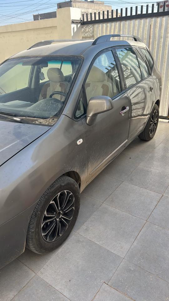 كيا راوند ٢٠٠٩ صبغ عام الشرعي بالشركاط كير محرك شرط تدفئه تبريد إذا اكو سياره عاليه وانطي فرق
***********
