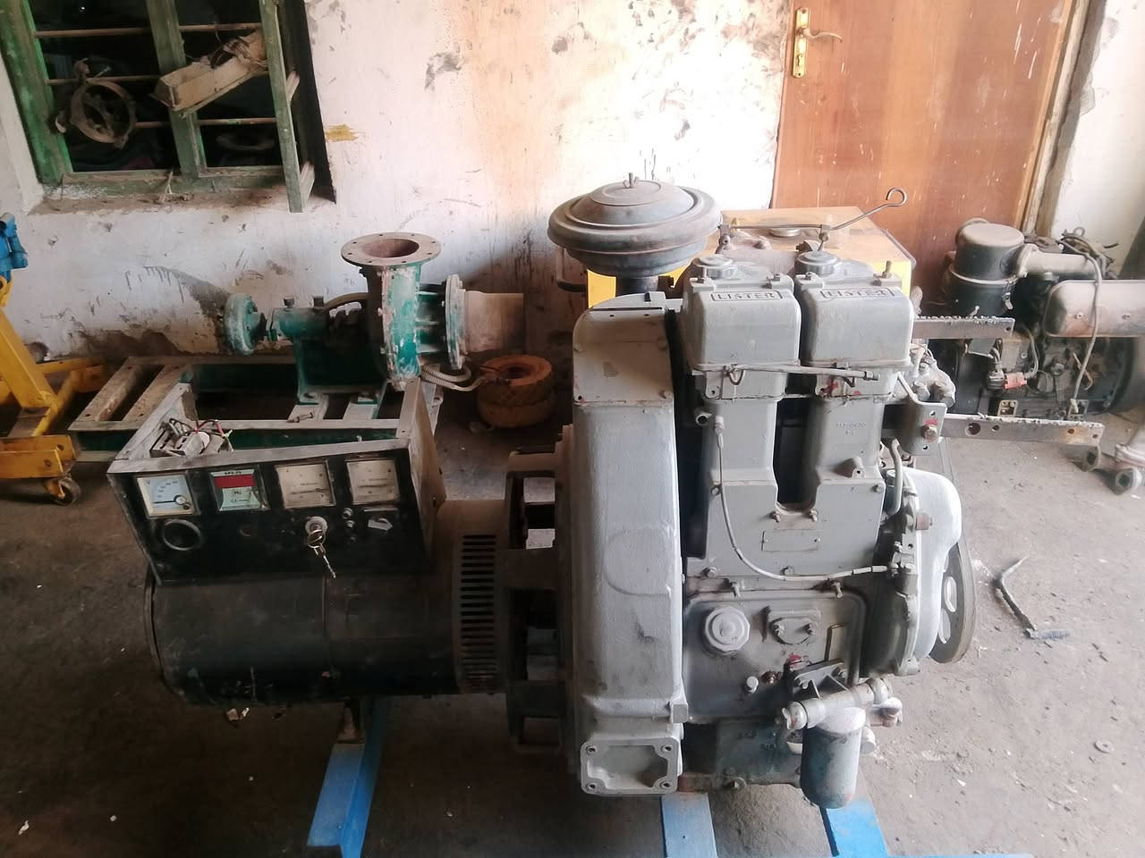 سلام عليك مولد انكليزي 2بستم  سلف      وهندر رأس التوليد 25كيفي  ***********
