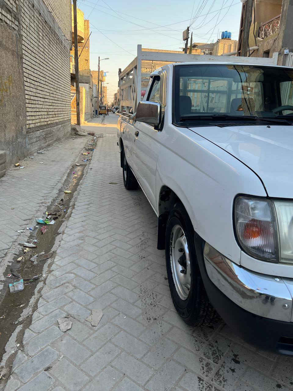 السلام عليكم بيكم نيسان تك خمس حلقات مديل 2002سياره مكفوله كفاله عامه مكينه كير حداديه اكسن  كهربائيات باورإسترين  تبريد وتدفئ  مكفولات من صبغ وتبديل على وضع الشركه بيه ملاحضات/بيه تعمير بارد من صفحه البدي السايق قليل / سياره رقمه بغداد 
سعره:90ورقه وبيه مجال للاتصال على الرقم او الاواتساب 
***********
