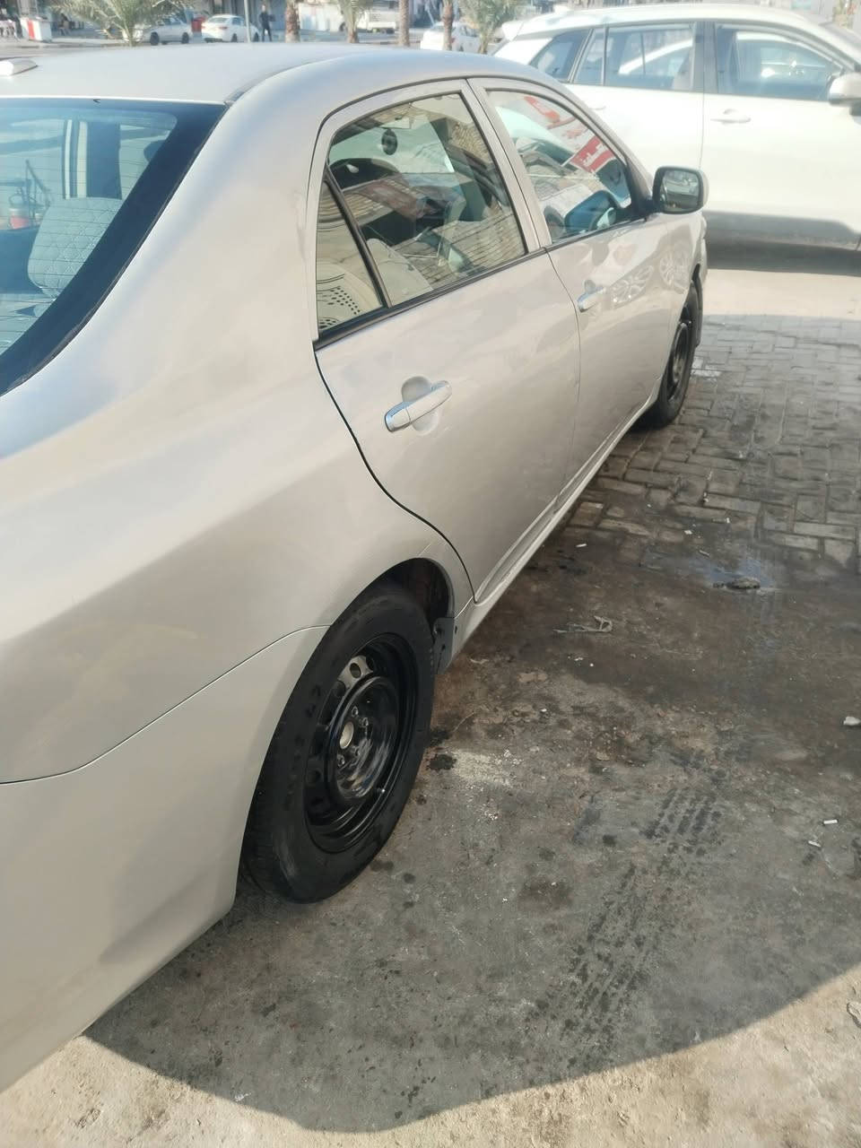 سلام عليكم كورلا موديل 2009 أمريكي حادثه جاملغ صفحة سايق مصلح نفسة ممبدل بيها طخة من جامغ الأيمن وهية واكفة بارد ترجع موضحة بالصورة بيها جرد خفيف
1800 محرك كير مكفولات تبريد شغال وباقي سيارة كدام عينكم وين متريد تاخذه اخذه وسعره منتخارب عليه 🌹

سيارة رقم بغداد بسمي 

مكاني بغداد

***********
