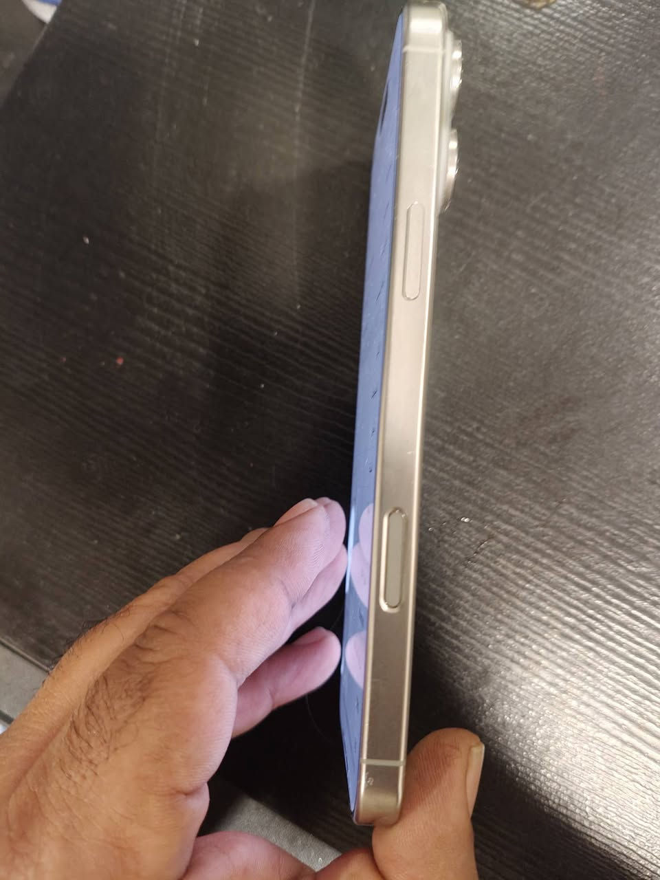 سلام عليكم
ايفون 16برو ماكس 
بطاريه 98
ذاكره 256
جهاز شرق اوسط
بدون كارتون 
السعر 1350000
***********
بصره ابي الخصيب
