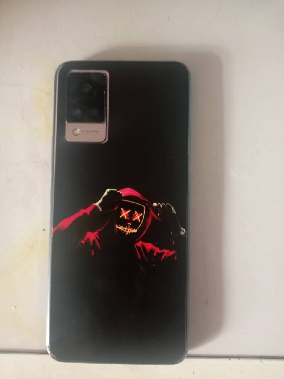 اسمة vivo V 21جهاز  غني عن التعريف مساحته 128GB عشوائيه 8GB
جهاز بيه كسر ب ظهر  وبس السعر رمزي كلش 
راسلني  واتساب ***********
 عنواني بغداد وموجود توصيل لكل المحافظات
