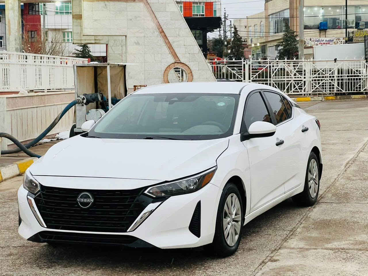 Nissan Sentra S 2024 سنترا ✔️

جملغ و بوند صبغ شواصي سليمة 👌
بابين و جملغ خلفي كان بيها طخة سويناه تعديل بارد
ارباك سترن و بردة طاك و ٣٧ الف ميل ماشية
صور الحادث مايطلع 👍🏻

مواصفات S 🎖️
بصمة تشغيل و رادار امامي و خلفي و جانبي و حساس، شاشة و كاميرة، نظام تراكشن و اوتو هولد و بعد .....

كير محرك تبريد حجر مضبوط 💯
فقط نقص رادار امامي
شرط الترقيم و يترقم محافظات شيمالية ✅

سعر 🔥 120 و مجال
مكان عقرة "ئاكرئ"
واتس اب و كورك *********** اكر, نينوى
