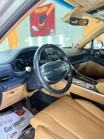 جينسس GV80 موديل 2022 
عملاق كوري بمواصفات المانية 
مواصفات فول مواصفات 5 راكب 

المواصفات:
محرك 4 سلندر 2.5L  توربو
عداد المسافة: 52 ألف كيلو
سمارت بارك (تحريك السيارة بالريمونت)
عين سحرية
كاميرات 360 درجة
رادار أمامي وجانبي وخلفي
تنبيه الخروج عن المسار
حساسات أمامية وجانبية وخلفية
إنارة داخلية متغيرة الألوان
سقف گنتارا
فتحة سقف بانوراما
ستائر خلفية 
جنطة كهربائية
غرفة جلد نيلي مطرز
كرسي السائق مع مساج
تبريد وتدفئة الكراسي الأمامية والخلفية تدفئة
كراسي كهربائية بالكامل
ميموري كرسي السائق
ويل كب حجم 20 إنج 
5 وضعيات قيادة
شحن وايرلس NFC
إنارة ترحيب شعار جينسس

فور ويل
لايتات LED بالكامل
شاشة تحكم
سستم الصوت BANG & OLUFSEN
تحكم ستيرن جهتين
بصمة أبواب وتشغيل + تشغيل عن بعد
باقي المواصفات الاعتيادية 

صور الحادث بلمنشور 
رقم بصرة شبه مميز
اللون : رصاصي فضي / سنوية جديدة بأسمي 
الضرر: شبر بارد جاملغ ايمن + رش الجاملغ فقط /  ونص الدعامية مصبوغ 

ضرر الايرباغ: دركة ودشبول
رقم الشاصي: KMUHBDSBXNU079466

الــســعــر 🟥 :: الـــرد تـلـقـائـي 💎

رقم صـــاحب السيارة: ***********
