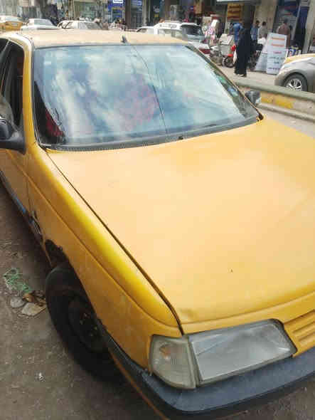 سلام عليكم 
سياره بيجو للبيع 4005
سياره جاهزه مكينه وكير جديد 
تايرات وحداديه جديدات سياره ما عوزه اي شي 
راعيه ما واصله سنويه ستنساخ رقم صدامي اتكفلك سرقه وعشائر 
المكان ذي قار الشطره السعر 10
الهاتف ***********
