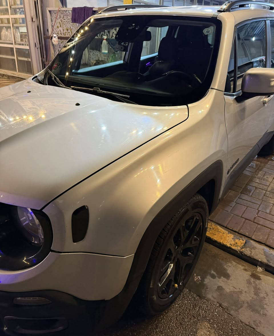 جيب رنجيت موديل 2018
•الرقم: اربيل

•المواصفات :
▪️السيارة: جيب رنگيد بلاك ادشن  لون سلفر
▪️المحرك: 2.4L (اربعة سلندر)
▪️الموديل: 2018
▪️العداد: 72000 الف كم قابل للزيادة 
▪️لايتات نجمة / لد زنون /عالي وناصي  زنون بلوجكتر زنون
▪️كامرة خلفية دوارة مع الستيرن اصلي
▪️غرفة السيارة: كشنات السيارة مخمل اسود اصلي
▪️تبريد قطعتين امامي وخلفي
▪️سايد بريك دكمة
▪️تو ويل 2
▪️بصمة
▪️تحكم ستيرن جهتين بلوتوث وحاكية وكروس سرعة وتحكم صوت 
▪️نظام ABS مانع انزلاق
اضافات : داش گام 3 كاميرة مع دشبول وابواب انارة محيطية متعددة
الضرر: بالبنيد وقليل بالجاملغ بدون صبغ بنيد نفس اللون مطابق

السعر 136 ورقة وبيها مجال بسيط
*********** بغداد - الدورة
