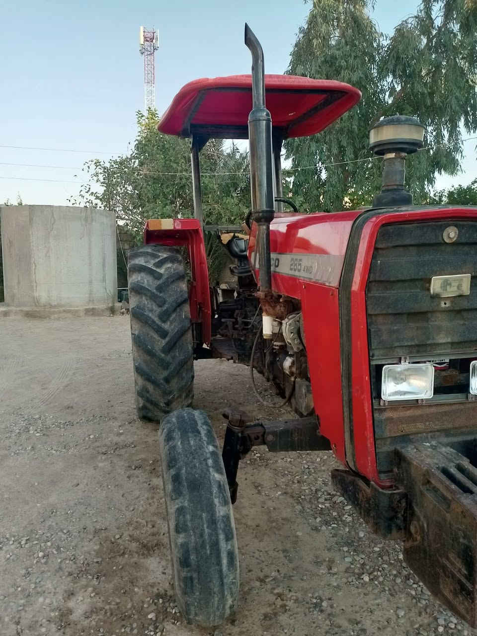 مكلف بالنشر تركتر فورگسن نوعيه إيران موديل 2012 تركتر محرك شرط گير اكسل هودرليك شرط تايرات الورى نصر عمر نگره سلف جاهز للكراب السعر اتصل على الرقم *********** العنوان محافظة نينوى ناحيه الگياره قريه الشبالي @
