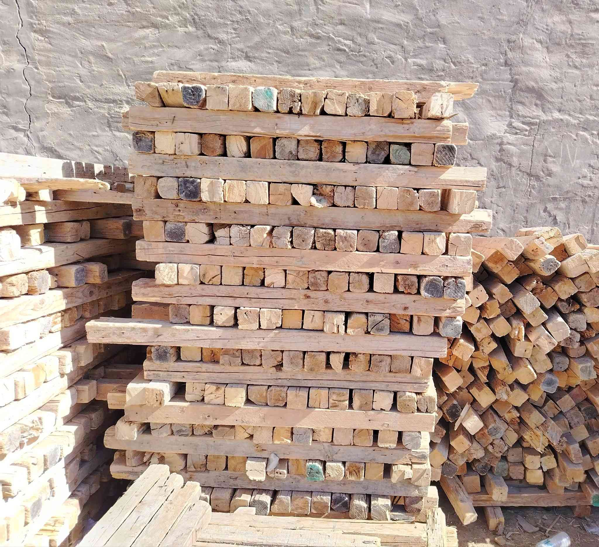 السلام عليكم سير مقاصير 3*3  قياس مترين٢ إلى ٦٠ سم مكاني حله  اتصل***********
