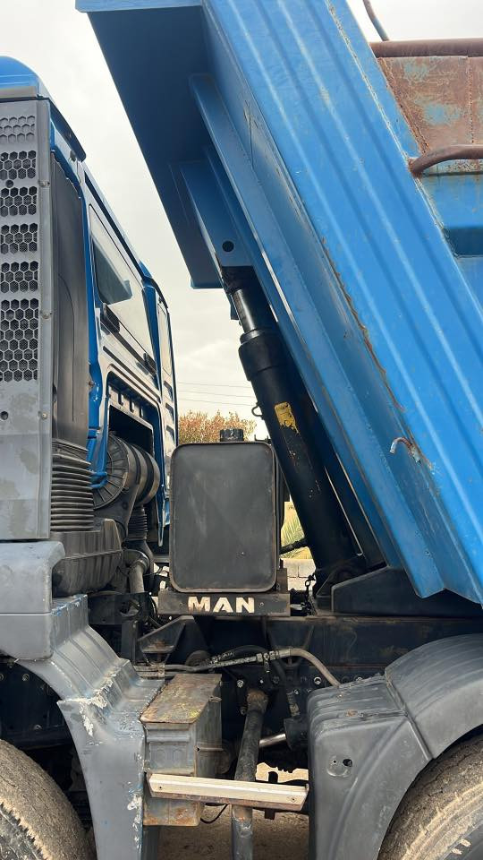 سلام عليكم مان 2004حجم460كير عادي ***********     &***********العنوان ديالى المقداديه
