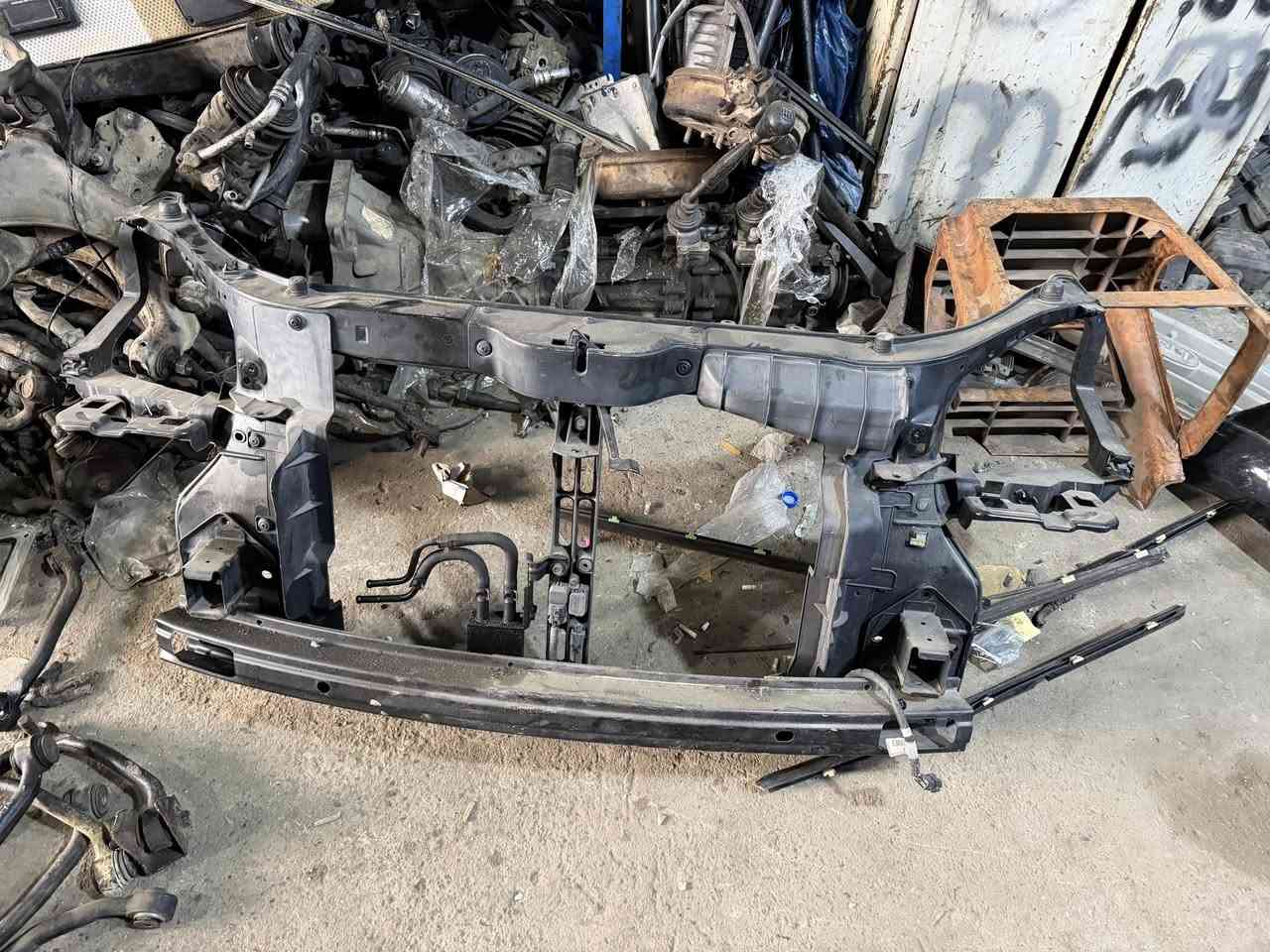 يتوفر للبيع دعاميه امامي توسان مع خلفي
و بدنه امامي و باور وعمبار و دشبول كامل و 4 ابواب و جاملغات 
#محلات_ابو_محمد_العامري
#بغداد_بوب_الشام
ويتوفر توصيل لجميع المحافظات 
***********
