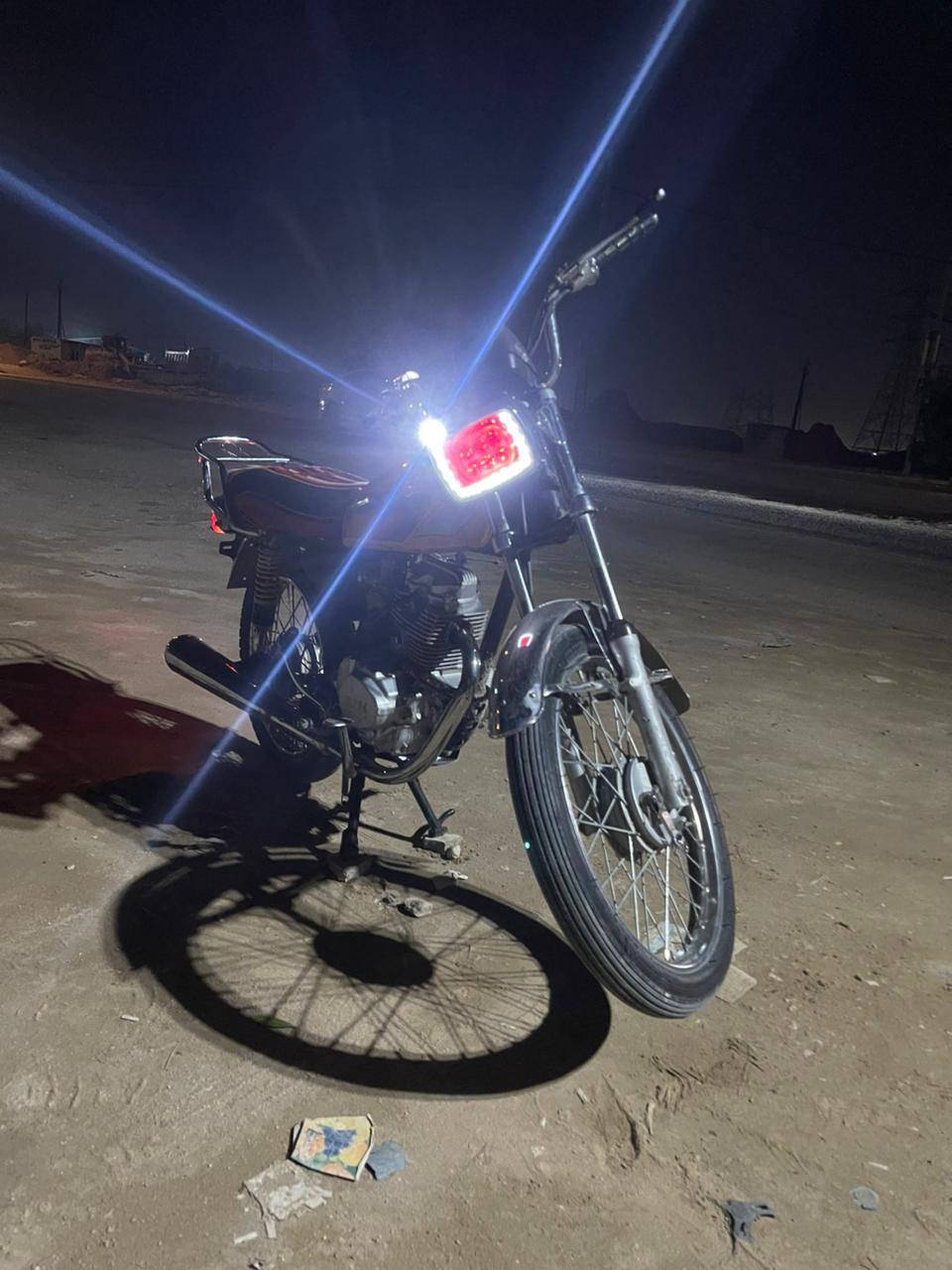 اربع كير كلك للبيع 
كهربائيّة شغال ضفيره وعقل وبكلايت وكابريته وباتري كله جديد دراجه ماناقصه اي شي  دراجه نضيفه 250بيه مجال للشراي مكان نجف 
***********
