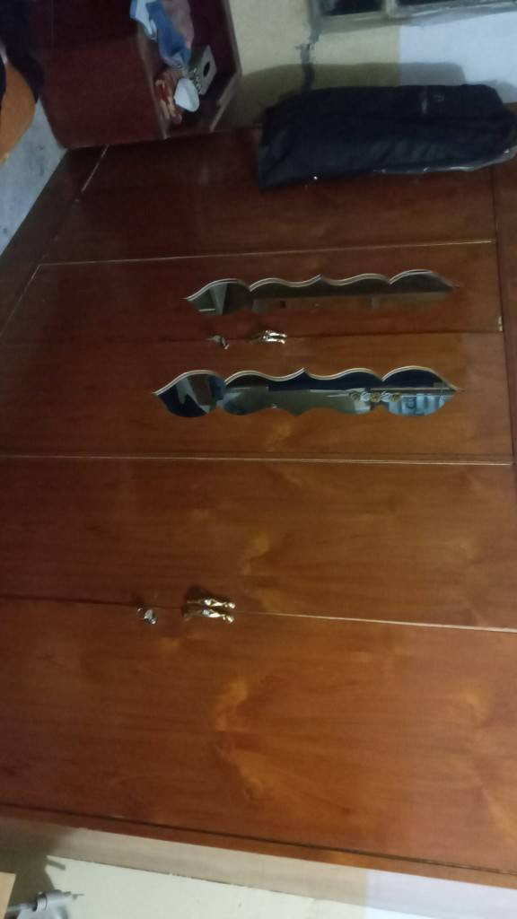 سلام عليكم 
غرفة صاج طابق واحد مع ٤ قطع 
مستعمل السعر ٢٨٠ بيها مجال الشراي خاص


**إذا كنت صاحب هذا الإعلان وتريد حذفه لأي سبب، رجاءا أرسل رسالة إلى الدعم الفني**