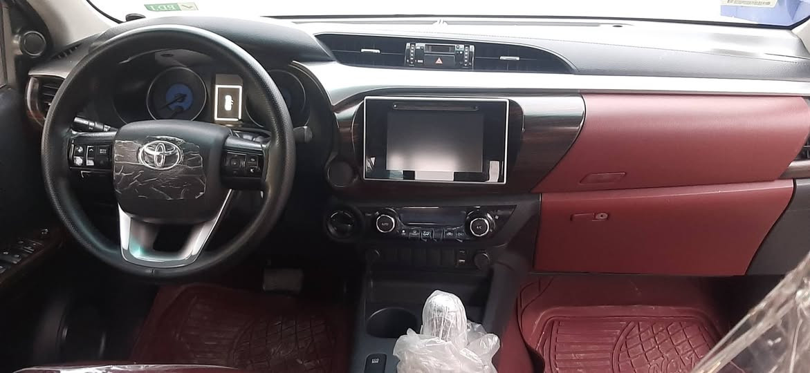 بسم الله الرحمن الرحيم 
تويوتا هايلوكس كير اوتوماتيك موديل ٢٠١٦ زيرو شركة جيهان دبل اكسل فورويل دفع رباعي فول فول مواصفات سيارة دعامي امامي حتى دعامي خلفي كلين مكفول كفالة عامة سيارة بلباكيت بدون صبغ بدون معقوج شخط رصعات حالوب بشرت ماشاء الله جديد جديد حتى قطعة مامفتوح سيارة جاهز بدون مصرف الف شخص سيارة بمحافظة نضافة اربع تايرات جديد جديد سنوية جديد لحد ٢٠٢٧ تحويل غرامه مباشر نفص اليوم بأسمي صديقي سيارة حيل حلوة بدون اي شي سيارة فقط ١١٨ الف ماشي حقيقي كير محرك برغي مامفتوح صوت بخار صرف دخان بشرت فحص كهربائي كل اشتغل صدر امامي وخلفي جديد حدادية تبريد قطعتين ثلج سيارة ثنين بصمة شركة موجود سبير مانزل ماشاء الله تبارك الله صونر موجود بس بيها ملاحظات بسيط بارد صغير تصليح حتى شخط بشرت 
مواصفات سيارة 
كير اوتوماتيك داخل لونين احمر اسود بصمة ثنين بصمة شركة موجود داخل سيارة ساج تحكمات ستيرن تلفون خزن صوت كلوب شمسي حاسة لايتات عدسات بلوتوز تحديد سرعة بلاجکتۆر هوك البيلادي شاشة ايباد كبير البيلادي كاميرا خلفي حاسة خلفي فورميكا تبريد قطعتين شاشة اليكتروني دفع رباعي فورويل مرغوب بابين دبل مكبرات دكمة ثلج تراكشن اربع جامات كهربائي مراي خارج كهرباء مراي اشارة دكمة قفل اربع جامات دكمة قفل اربع باب بال صندوق اربع ويل كروم البيلادي سبير جديد اربع باب دسك نيكل دعامي امامي ستيل منظومة اربع شمسي ضد مطر منظومة سيارة مواصفات فول فول 
سيارة جاهز صونر موجود تفاصيل مكتب 

*********** 
رجاءا بس بيع بدون مراوس بدون اقصاد بس بيع 
عنوان سيارة سليمانية داخل سليمانية مقابل مطار سليمانية منطقة رابرين بداية سليمانية
