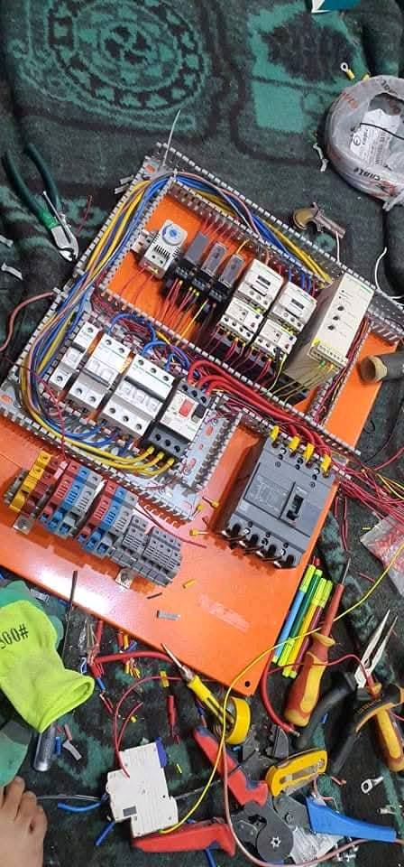 تأسيسات صحية كهرباء منازل 
بايب فير كهربائي، عمل بأحدث التقنيات وأسعار تنافسية ،ما عليك بس تتصل
شنو نوع الأنابيب المستخدمة في المشاريع؟: 
سمارت هم الأمل الشريف راك ثيرم 
هل توفر ضمان على الأعمال المنفذة؟: 
نعم
شنو هي الخدمات الإضافية اللي تقدمها بعد التأسيس؟: 
خصم
شنو الموقع اللي تقدم فيه خدماتك؟: 
مستعدون للعمل في كافة المواقع منازل بنايات شركات مجمعات
هل تضمن توفير المواد والتجهيزات اللازمة للعمل؟: 
نعم