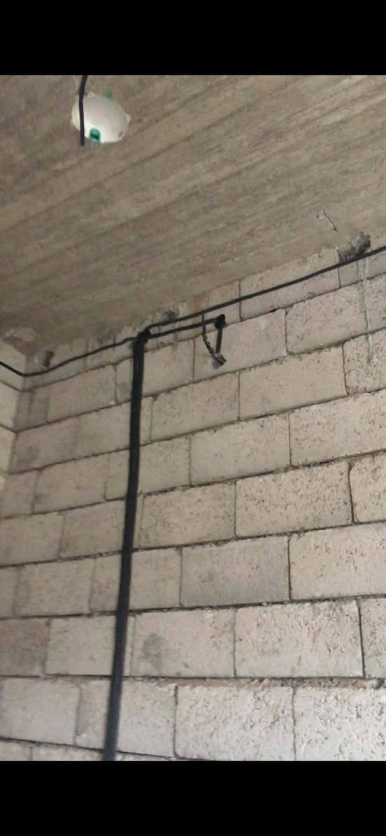 نعلن لكم عن تأسيس
🔌 تأسيس كهرباء 🔌
بإدارة:
المهندس محمد &و فريدون 

نقدم جميع أعمال الكهرباء:
✔️ تأسيس كهرباء للمنازل والشقق
✔️تنصيب طاقة الشمسية 
✔️ تمديدات حديثة وبأعلى جودة
✔️ صيانة وتصليح الأعطال
✔️ الالتزام بالدقة والأمان

🔧 شغل متقن
⏱️ التزام بالمواعيد
💡 خبرة وثقة

للاستفسار والمراسلة يرجى التواصل خاص 📩
أو الاتصال الأرقام الاتيه
***********
*********** 
نورتونا ونسعد بخدمتكم دائماً ⚡️✨
