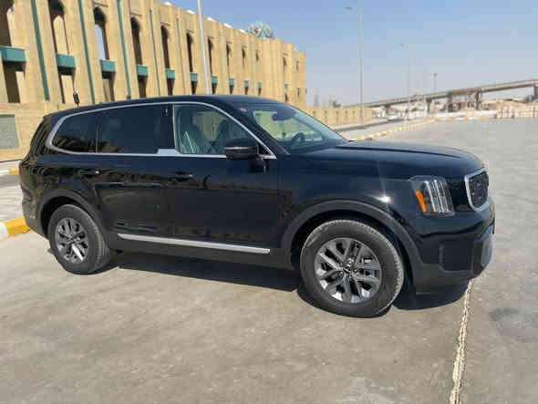 كيا تيلورايد 2024 حادث خفيف جدا ، 
 دخول جديد 
السيارة زيرو ماشية  ٧  الاف فقط حادث خلفي قبق جنطة فقط الباقي كله مكفول ايرباكات سليمة  جاملغات وشواصي ، صور الحادث موجودة ، البجم كبس الشركة . الي يدور حادث خفيف خلفي ما يحصل احلى من هيج حادث .
محرك ٦سلندر محرك ٣٨٠٠ ، بانزين عادي ، السيارة موجودة في واسط حاليا 
السيارة ٧ راكب تبريد ثلاث قطع  رادارات خلفية امامية وحساسات ، وكشنات جلد وتشغيل عن بعد وبيها باقي المواصفات . السعر 288 وبيها مجال بسيط . 
للمزيد الاتصال على الرقم 
***********
