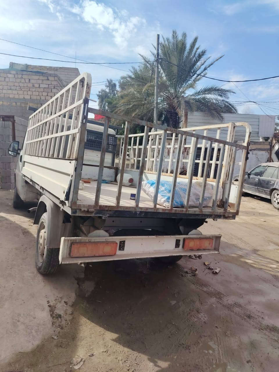 سلام عليكم افيات 2004 مال مزاد صحه للبيع او مرواس بي سياره مكفوله السياره كير ومكينه جدد حداديه بجيس السعر 30
*********** المكان نجف
