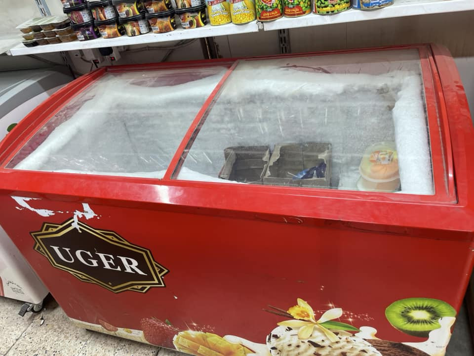 السلام عليكم 
ثلاجات عامودية وطرحيه للبيع 
الطرحيات البيض ممستخدمات ابد جديدات فقط تشغيل بدون بضاعه البيض الوحده ب600 اثنين بمليون
اما الطرحيات البقيه الوحده ب300
والثلاجات العامودية الوحده ب300
مكاني بغداد الشعب قرب شارع بلقيس مقابل جامع الحاجة بدرية
للتواصل ع الواتساب ***********
