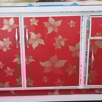 خزانة • مستعملة • ضرر بسيط