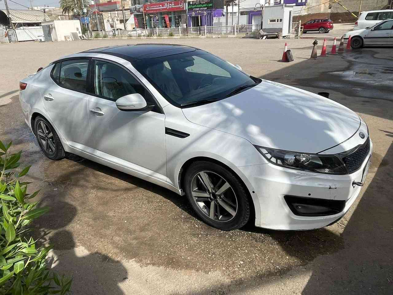 اوبتما 2011
فول 1/1
باب السائق مبدل فقط والباقي كفالة
كير حدادية مكينة كله جديد 
سيارة ما متعوبة
112 وبيها مجال بسيط
عنوان النجف
***********

