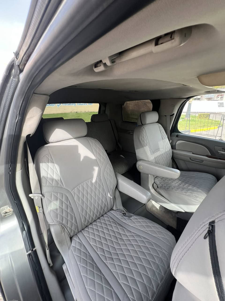 يوكن SLT 2007
سياره جاهزه فول موصفات
مكينه 5300 بيها لاستيك ولف
كير جديد
السياره كشنات VIP ملكي جلد ونضيفات وانا مدوشمها
فتحه طكين
كراسي السايق والعبري كهرباء
تبريد خير من اللّٰه
لايت زنون اصفر
حداديه ٨٠٪
شاشة وكامره خلفيه
شاشه وسطيه للركاب الخلف بس ما رابطها وللعلم السياره مرشوشه جماليه ومكفوله من الضربه القويه والجفيه والكلبه والكص
سياره جاهزه وحلوه وبالعافيه ع الي ياخذها
مكانها بغداد
رقم بغداد الجديد وباسمي تحويل مباشر
الاتصال ع الرقم مامتواجد ع الفيس
0773 021 1228
السعر 155 وبيها مجال قليل
