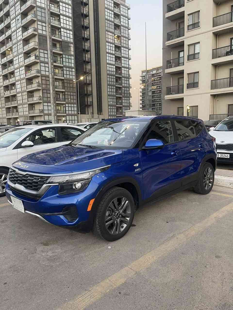 كيا سيلتوس LX وارد امريكي رقم بغداد
موديل : 2023 

محرك : 2000  (2.0L)

المسافة المقطوعة : 35 الف كم

المواصفات : شاشة و كار بلي وكاميرا خلفيه  رادار حساسات خلفي وامامي 

الحادث : امريكا البنيد فقط وبغداد صار بيه اثر حالوب بنيد وقمارة 

السعر : ١٤٥ ورقه

المكان : بغداد

***********
