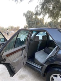 مرسيدس دب • ١٩٩٢ • تحويل مباشر