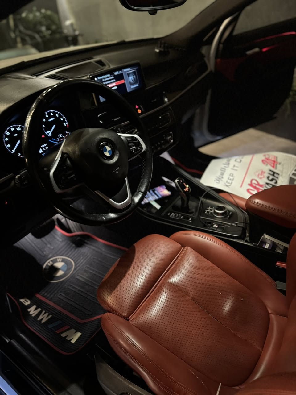 BMW X2  2020
4 سلندر اقتصادية
السيارة فول مواصفات 
بانوراما
تحديد مسار حساسات 360 
كشنات تدفئة وخزن ميمري داخل لون احمر
السيارة صاروخ كير ومحركة كفالة ماشية 68 ميل
السعر 175 بيها مجال السيارة باسمي ثاني يوم احولها 
اي استفسار ***********
