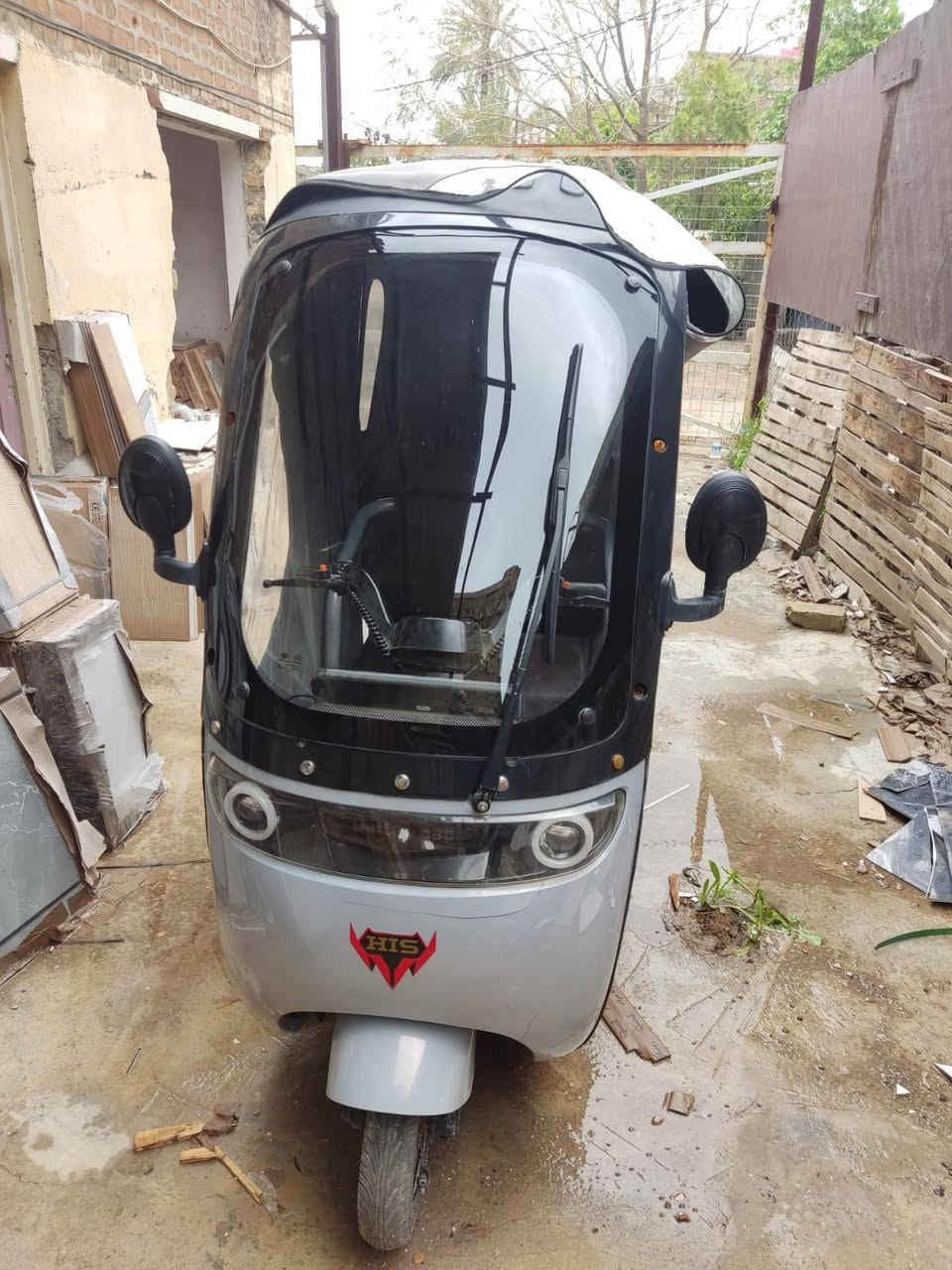 دراجة للبيع شغالة السعر ٩٥٠ وبيهة مجال المكان بهرز للاستفسار الاتصال على الرقم  *********** غير متواجد على الفيس
