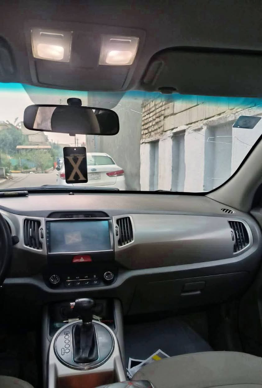 السعر 155
سبورتج ١٤ شكل ١٥ كفاله عامه  مكينه وكير وكشر فول عده البانوراما ولبصمه رقم بصره دولي هزه جديده تخم تاير حداديه تبريد تدفئه جاهزه للأخير
 مكانها ذي قار الرفاعي
 ***********
