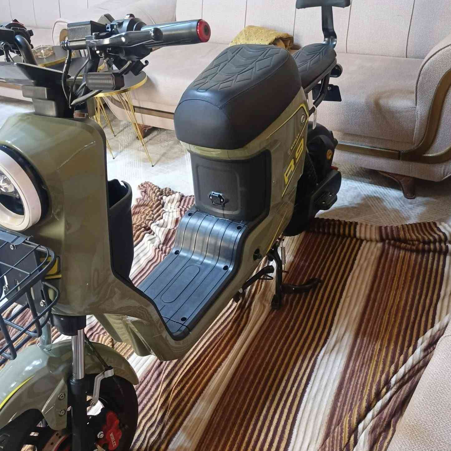 يالله سلام علكم دراجه آر 9 جديده كلشي شغال بيه وياها كامل ملحقات بطاريات 22 مبير جدد .450 وبيه مجال بصره كرمه علي .(***********
