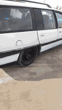 سياره اوميكه استيشن حجم 20 كير مكينه ابشرط بدون عيب سنويا معا صاحبة الشرعي ما عرف وينو ابيع بدون مشكله مدني ***********
