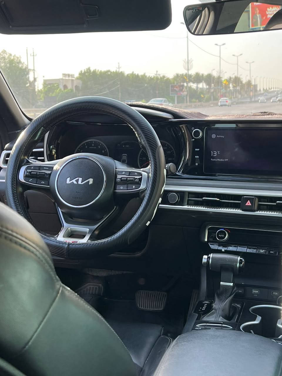 k5 Gt line 2022
اعادة نشر بسبب الوعود الكاذبه 

فول مواصفات 

1_بانوراما

2بصمه 

3سايد بريك بصمه

5مثبت سرعه

6نضام ABS

7مانع انزلاق

8حساس  اطارات 

9بك لايت لد

10شاشه كبيره لمس

11كامره دواره

12كشافات اماميه 

13شاشه عطال 

14ويل كروم 

15ردار جانبيه 

16مراقبه نقطه العمياء 

17ردار الخطوط البيضاء  ردار امامي وخلفي وجوانب السياره 

18شاير  با المري 

19كشنات جلد احمر

20مقعد ساق كهرباء 

22نضام قياده خمس وضعيات 

23بلوتوث +usb+auX

24فول تحكم ستيرن 

25كير اوتو +عادي 

26نوتو بريك 

27الخريطه 📍

 28 زنود + ليد 

29نوتو هولد

30التشغيل عن بعد  

‏AOTO HULD 31

32تصميم خارجي رياضي 

33نضام المحلاحه

34مصابيح الخلفيه LED

35مصابيح ضباب LED

36محرك تيربو 1600

37السيارة رقم بغداد الجديد بسمي 

تشغيل عن بعد اطفاء عن بعد 

قيادة ذاتيه اربع قيادات بيها 

حادثها مثل مموضح بل صورة فقط دعاميه وبنيد بسيط

والتكمه العكس السايق فقط كلير لا معجون ولا صبغ ولا تعمير ولا شي اجتي من امريكاوالباب الخلف السايق نصها صبغ فقط لا معجون ولا شي وبالعراق صار بيها هلال الجاملغ الخلفي مصبوغ 

السعر ١٤٤وبيها مجال بسيط

مكاني بغداد 

***********
