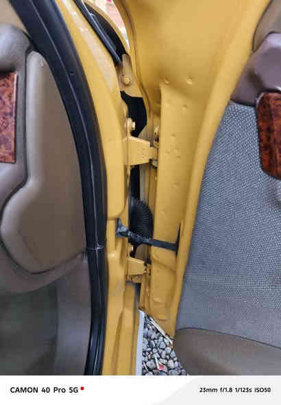 السلام عليكم سمنت 2011 جير ومكينه فرنسي كفاله عامه تخم تاير حداديه سياره بيها بارد بالباب شويه العنوان جسر ديالى السعر 32 بها مجال شيء بسيط***********
