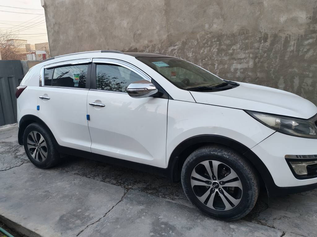 سبورتج 2011 خليجيه فول 1/1 جاهزه من كلشي كير بلادي محرك بلادي بانوراما اشاير بلمري ثلاجه بلجكمجه منظومه زنون عالي وناصي كشاف زنون  بيها شويه بارد وباب عكس السايق مبدل الاصلي دبل كوتا  السعر 138 وبيها مجال للاستفسار *********** بغداد, العراق
