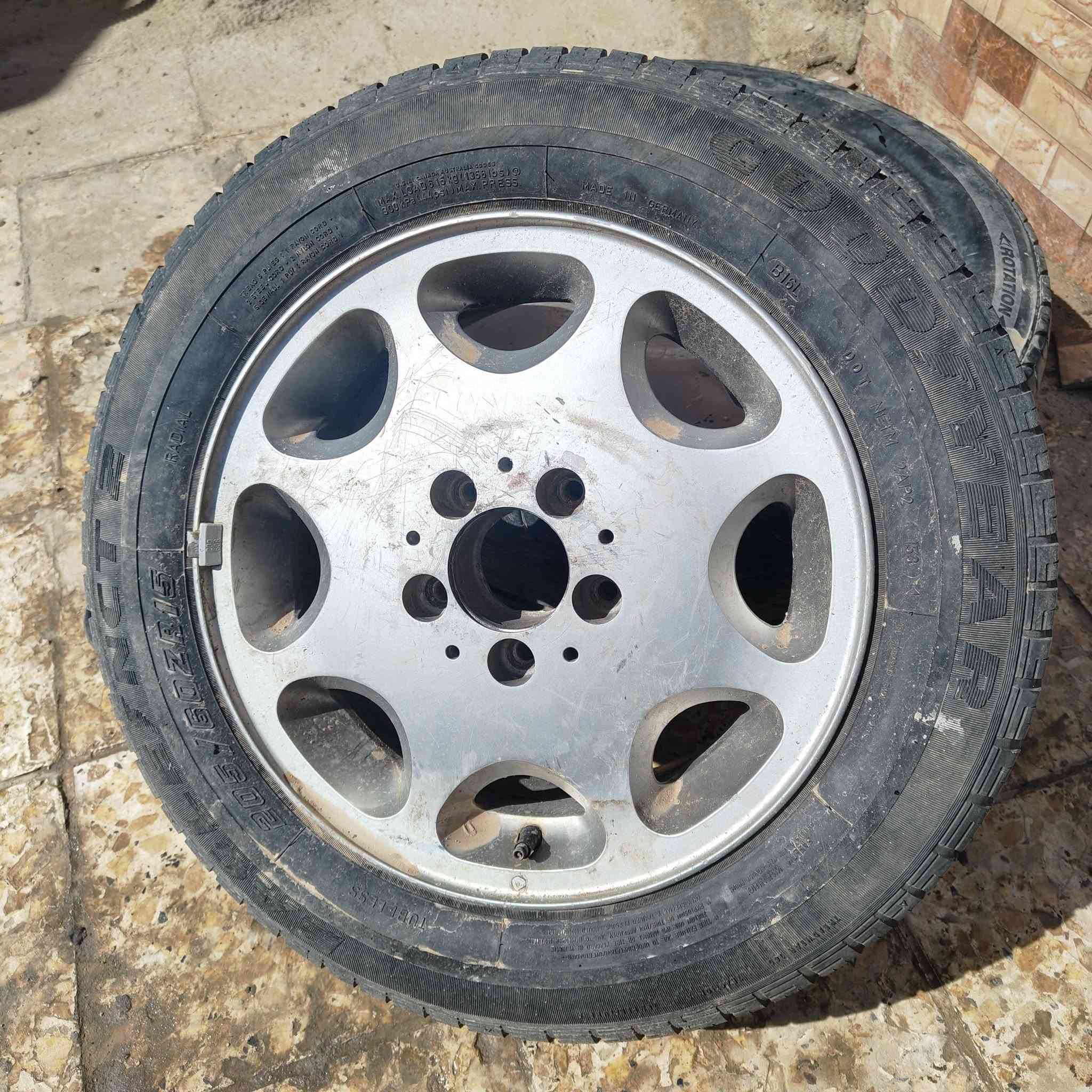 غراض دب
اكسل دب 3.07 نظيف ضمان ويا عربانه مثل بالصورة 

تك ويل و تاير جدد وارد 205/60/R15 مال دب 

ماطور سنتر لوك شغال
گلوب داخلي شغال

اسعار جوه السوك قيم و أخذ  مكاني ديوانية الحمزه 
*********** موجود واتس اب 
الشغلات الصغار موجود توصيل
