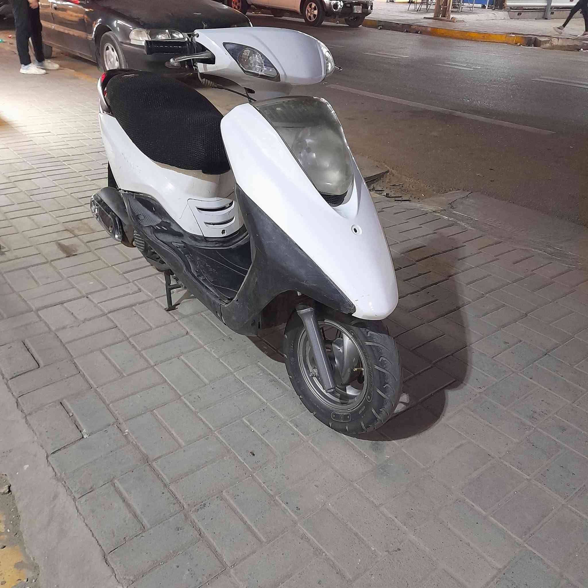 دراجة بريز ياباني السعر ٣٥٠ بلادية وجاهزة بغداد الدورة للاتصال ***********
