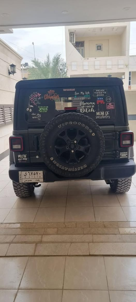 تحيه طيبه الاخوه الأعزاء جيب موديل ٢١ ٦ سلندر شبه الكلين بيها صبغ شبرين بل بنيد فقط السياره نضيفه جدا مكانها بغداد 

‭٠٧٧١ ٠٠٨ ٠٦٠٦‬
سعرها مناسب جدا
