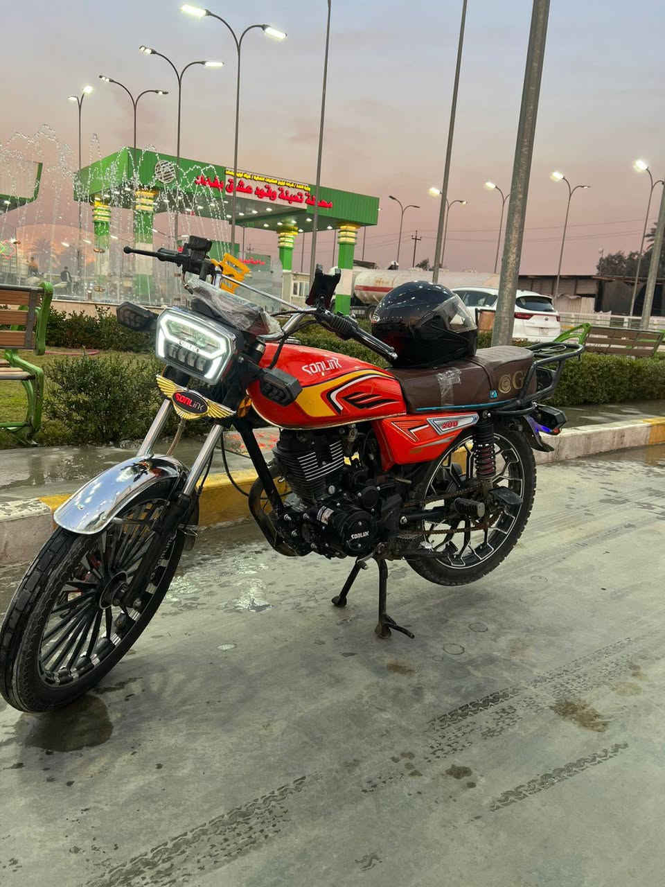 السلام عليكم للبيع دراجة سونك خمسه كير محرك 200cc موديل 2024 نازله
بل 2025 الدراجه جديدة ما ناقصة اي شي

تخم تاير🛞 جديد 

دبل إشارة و يمنة و بسرعة🔜🔙

دبلات امامي خلفي جدد 🏍️

لايت عالي ناصي 

دشبول شاشة

سلف هندر نكرة 

الدراجة واحد على واحد 💯

محرك ناعم خير من الله
مكاني الشعب 📌
سعر 850 وبيها مجال 💲


**إذا كنت صاحب هذا الإعلان وتريد حذفه لأي سبب، رجاءا أرسل رسالة إلى الدعم الفني**