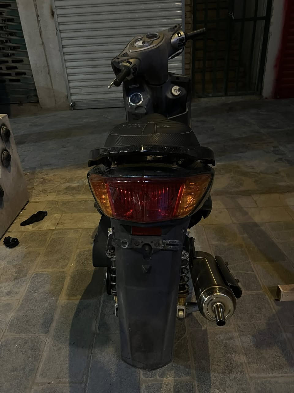 السلام عليكم
دراجة سكنس فحل كوري نوزل 
دراجة رمبة صارلها شهر من طالعه من الحاوية
صالنصة وزة🔥
صدر رياضي🏅
دبلات خلفية K1 رياضي 📍
گور TTMARC 🥇
گلجات رياضي 🥈
فچ برمبو 🥉
عقل رياضي 🎗️
كفرات لاماعي✨
گشن اربع ولفات📌
السعر مليون و650 وبيها مجال للشراي
رقمي ***********
