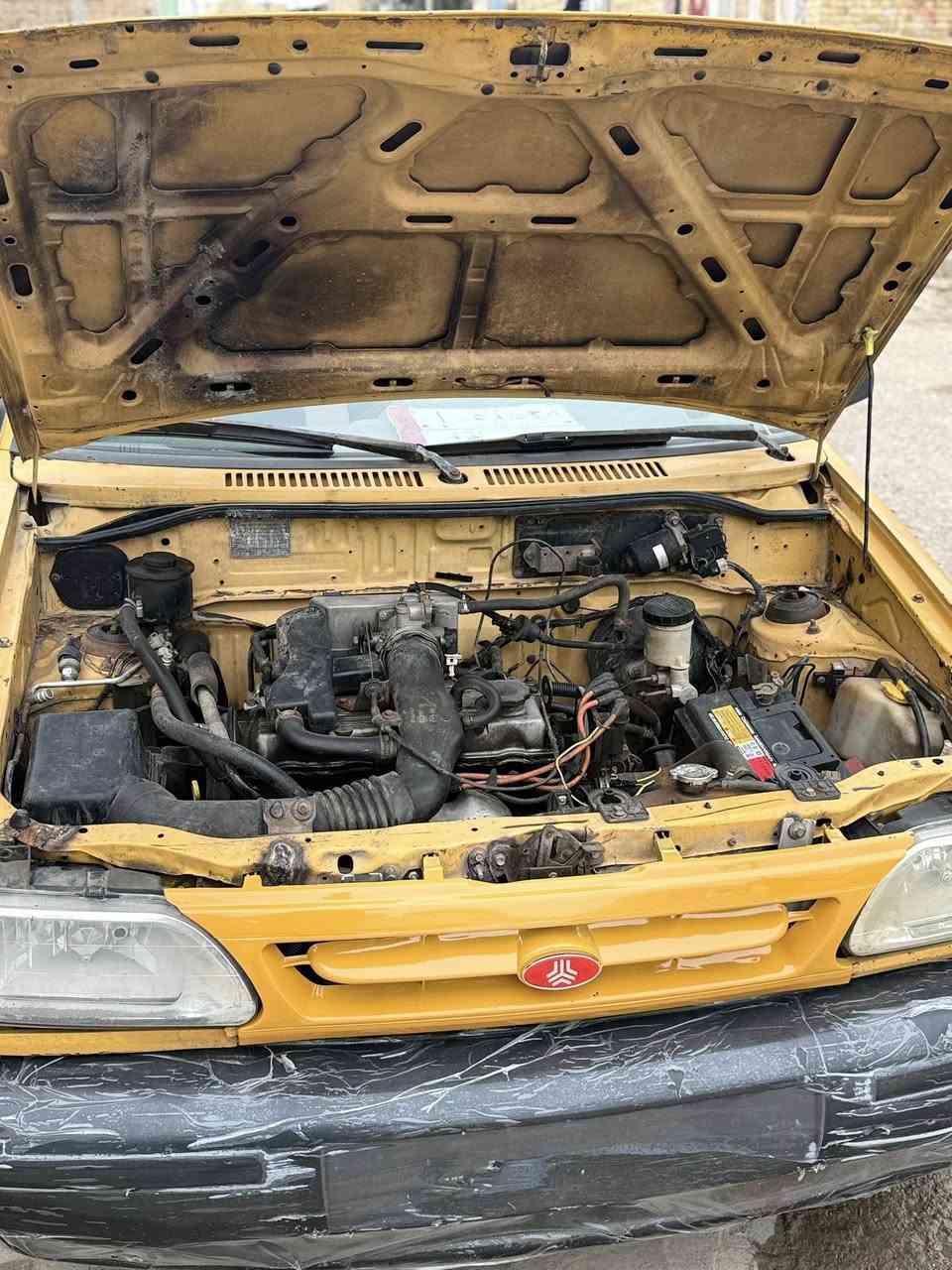 سلام عليكم سياره البيع موديل 12سياره اخير من الله راعيه موجود مشط حلو حداديه تخبل المكينه ستوه بده بيه الخيط سعر14وبيه مجال شراي ينتصل***********
