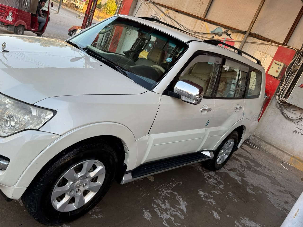 باجيرو حبتور موديل ٢٠١٦ جاهزة كل نقص مابيهة فقد ركن البنيد صبغ بدون دواخل باقي السيارة مكفوله ماشية ١٧٠ مكانهة ديالى


**إذا كنت صاحب هذا الإعلان وتريد حذفه لأي سبب، رجاءا أرسل رسالة إلى الدعم الفني**