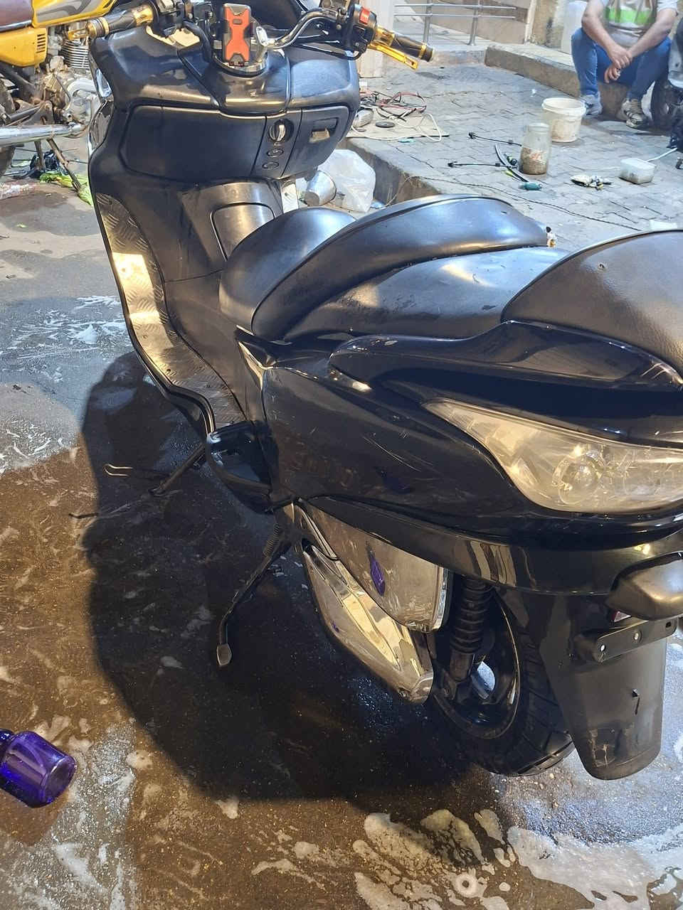 السلام عليكم
صفر ٨ 
كير ملغي 
شلعه بطناش
ستاند حساس 
جهاز انذار 
زنون عالي ناصي 
بانزين كله محسن 
دهن امزويل  
كفاله 
كزوز رياضي 
دشبول red
بك لايت كرستال 
الدراجه ما ماشيه هواي واحلا من الصور بهوايه مكاني نجف رقمي ***********
مامتواجد عل فيس
سعره مليون و١٥٠ وبيه مجال لشراي
