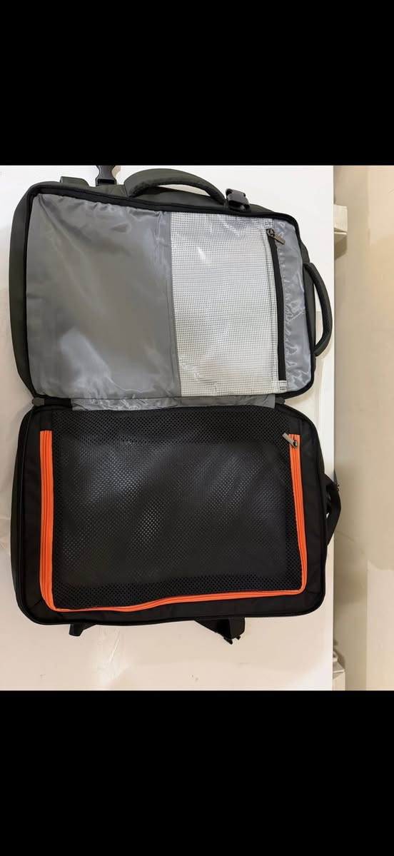 حقيبه ماركة BANGE 1908
جديد لوك 
حجم17.3
السعر 40 الف على اول تم شامل التوصيل


**إذا كنت صاحب هذا الإعلان وتريد حذفه لأي سبب، رجاءا أرسل رسالة إلى الدعم الفني**