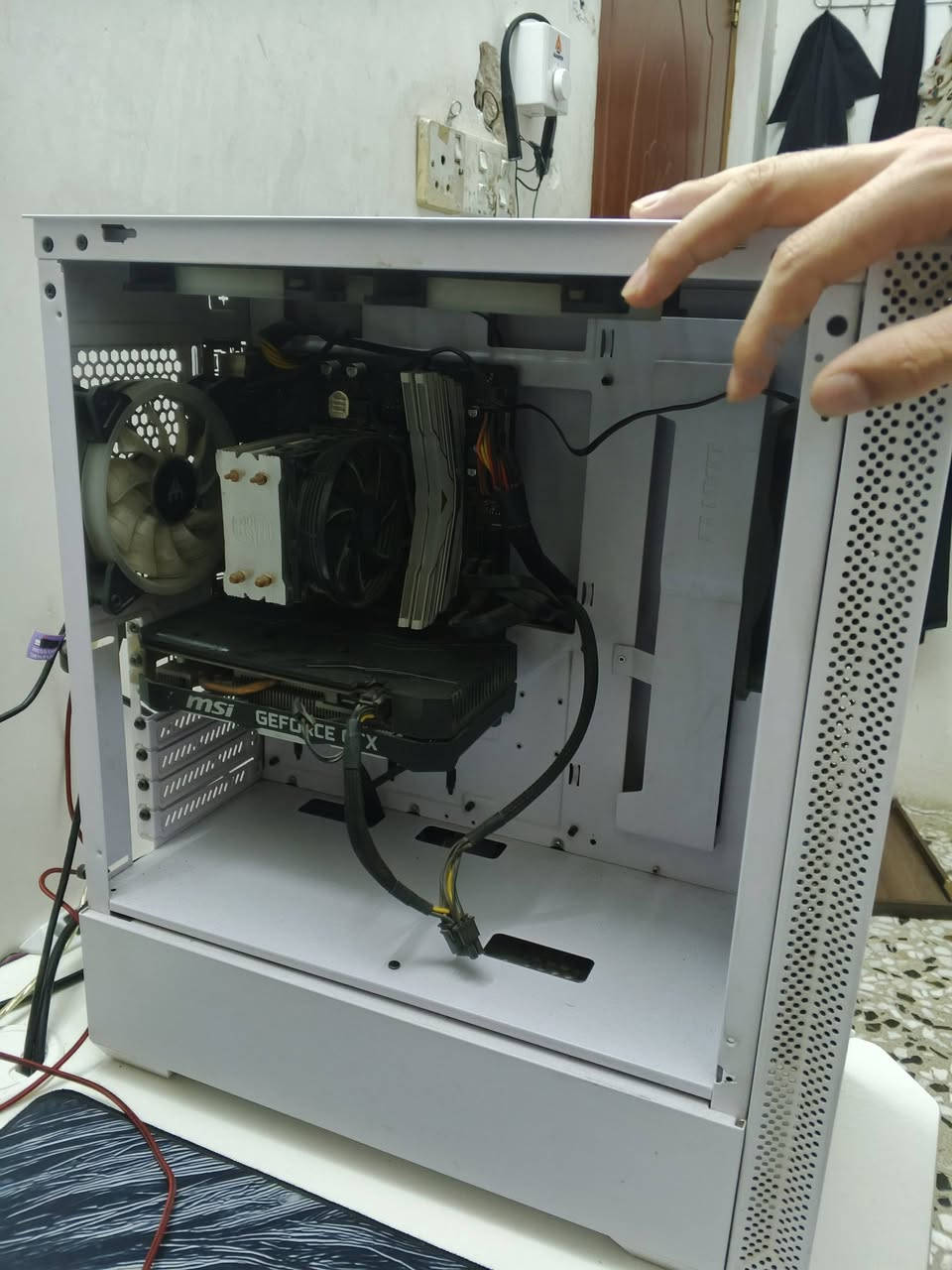 السلام عليكم فقط كيس للبيع
I5 10400f

GPU 1660 6GB

RAM RGP 16 GB DDR4 3200

باور سبلاي 600

هارد 128 ssd

HHD 1TB

السعر 575 

***********

العنوان بغداد الشعلة
