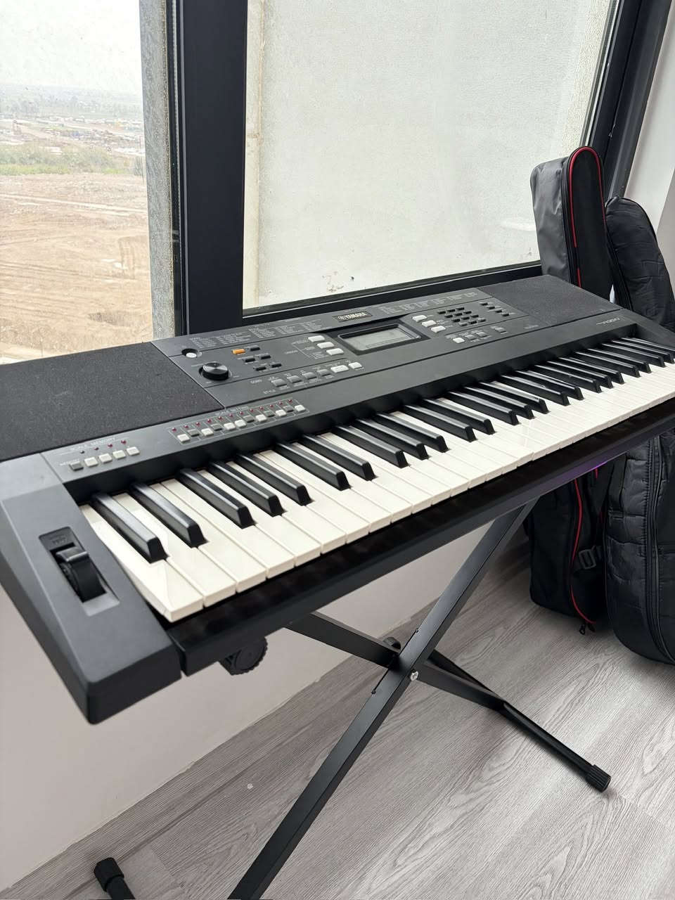 بيانو Yamaha psr-A350 للبيع نضيف كامل بس مشكلة كسر بسيط في مفتاح واحد ومايأثر ولا يوكع نهائيا مجرد شكل كسر بسيط غير ملحوظ صوره الكسر موجود بلصور
السعر 350 مع ستاند X


**إذا كنت صاحب هذا الإعلان وتريد حذفه لأي سبب، رجاءا أرسل رسالة إلى الدعم الفني**