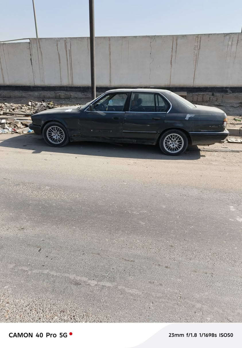 السلام عليكم
بي إم 735 سياره مثل ما شوف بلصوره گاطعه ناريه فقط السعر 23 تفاصيل خابرني الرقم ***********
